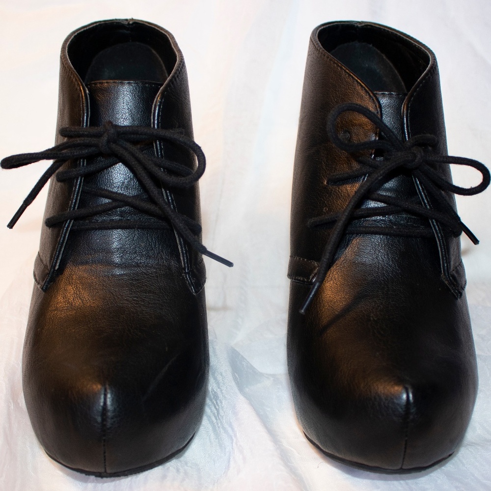 Black Boot
